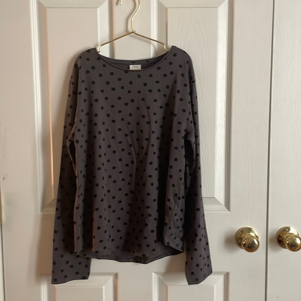 Zara girls long sleeved dark grey dotted shirt